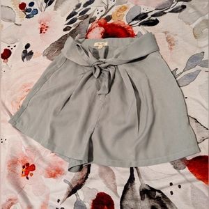 Size Medium Light Sage Green Paperbag Tie Waist Shorts Nanamacs